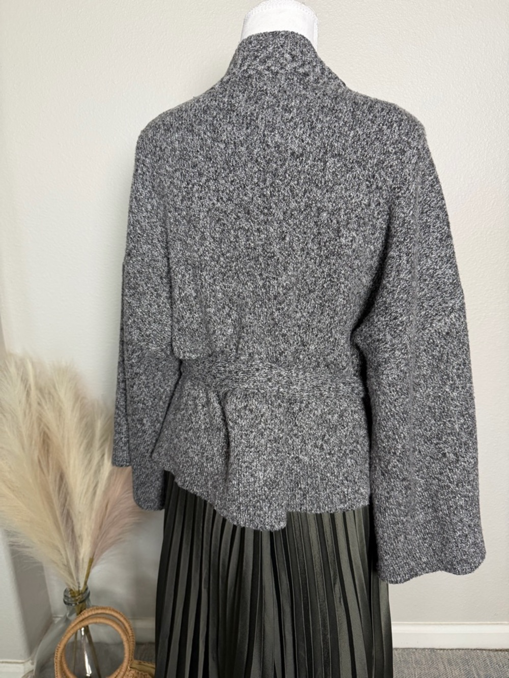 Olivaceous Kimono Wrap Cardigan - Picture 8 of 12